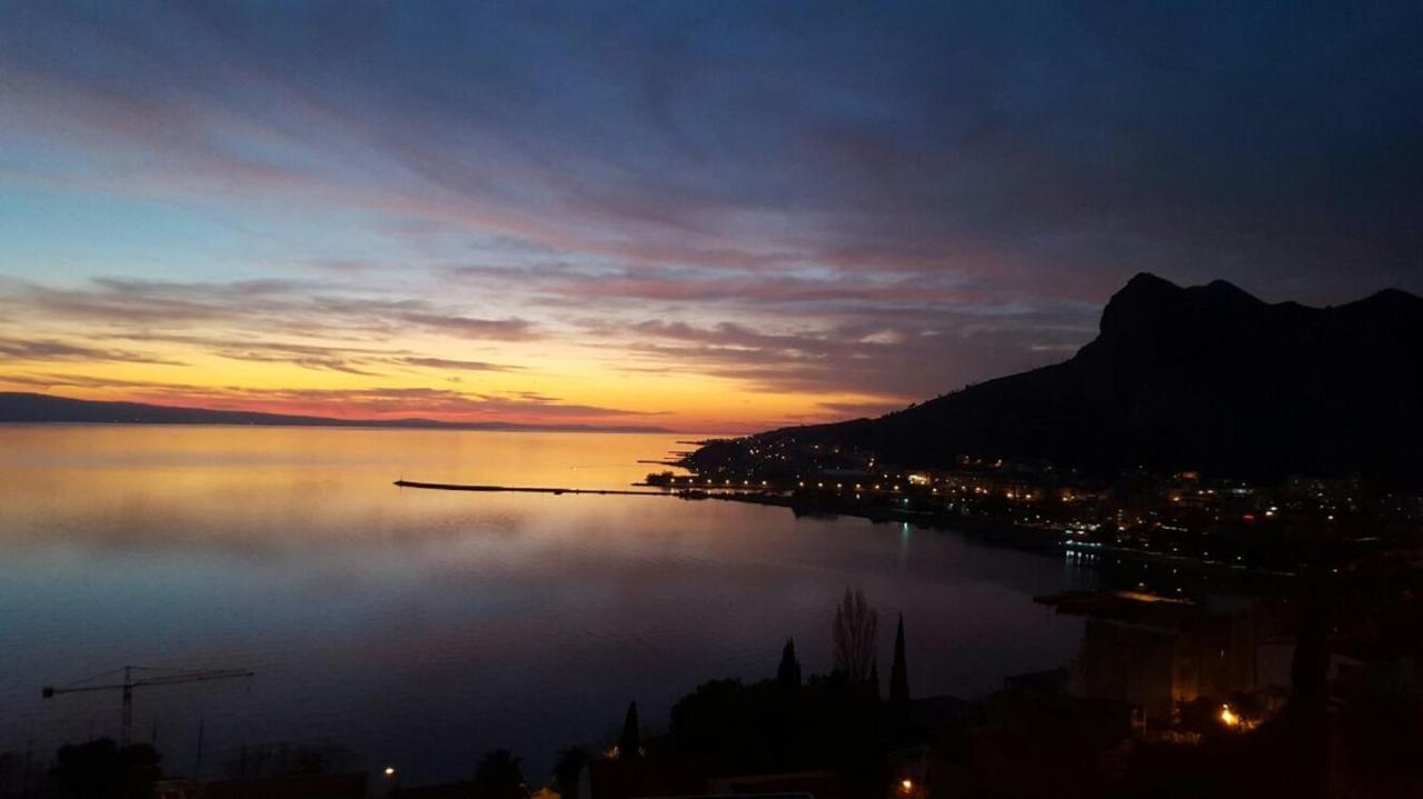 Holiday House Almissa Omiš Exteriör bild